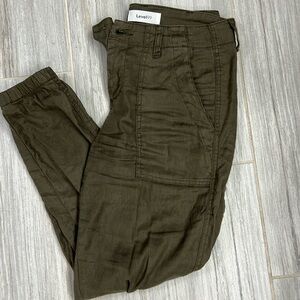 Women’s versatile utility pants by EVEREVE